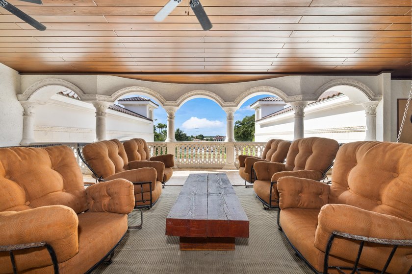 A rare opportunity on prestigious Hillsboro Mile, an - photo 28