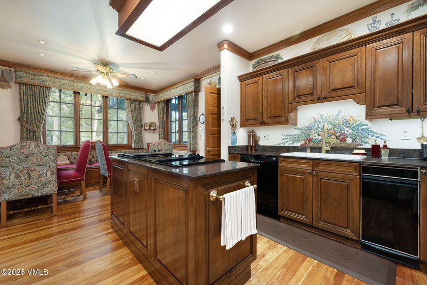 Located in one of the resort's most prestigious neighborhoods at - photo 8
