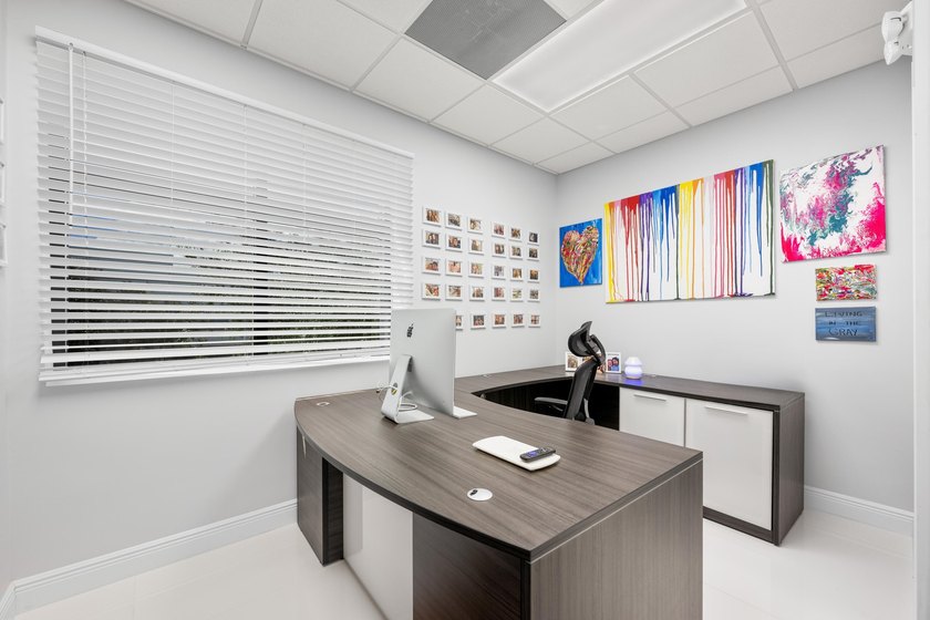 Elevate your workday in this sophisticated boutique office condo - photo 3