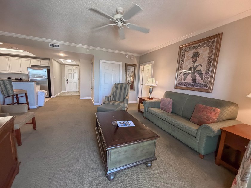 The ultimate in flexibility! This spacious three-bedroom - photo 4