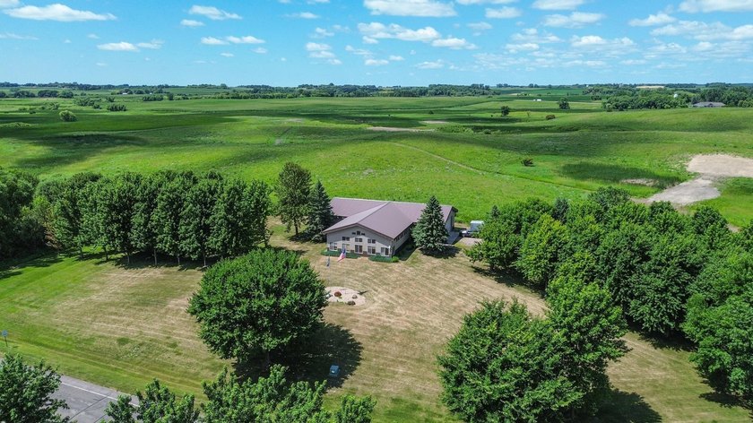 Discover the ultimate recreational property on 3 acres just off - photo 5