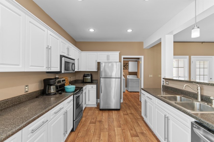 Welcome to 493 Garden Avenue in Georgetown, SC! Situated on a - photo 8