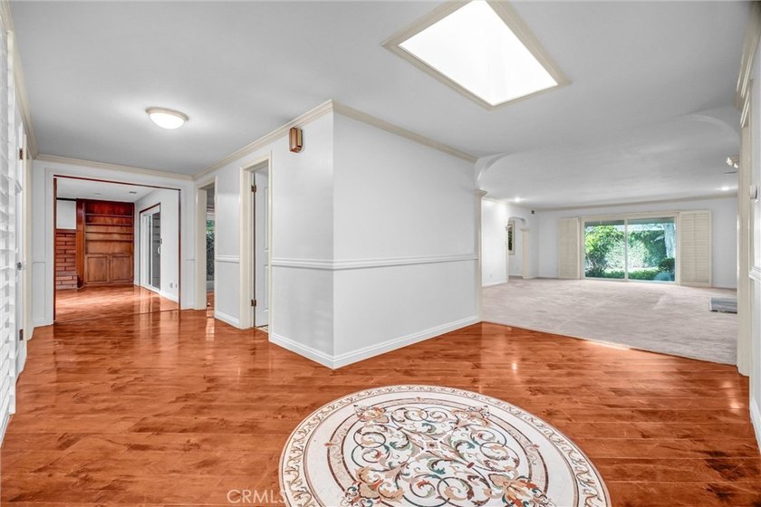 HURRY, DON'T MISS THIS EXCEPTIONAL VALUE! This spacious - photo 6