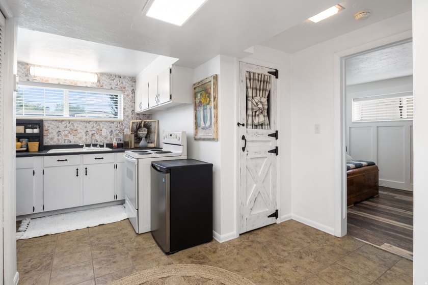 Includes parcels  &amp; . Pride of ownership manifests throughout - photo 25