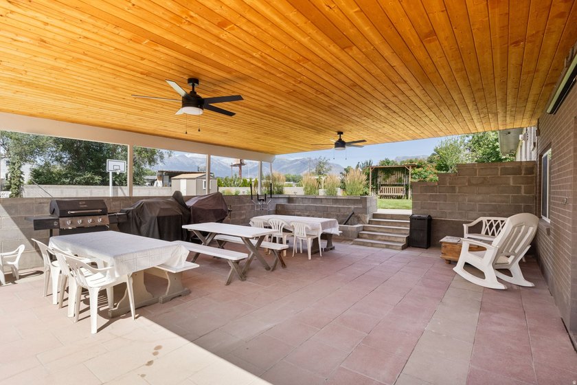 Includes parcels  &amp; . Pride of ownership manifests throughout - photo 31