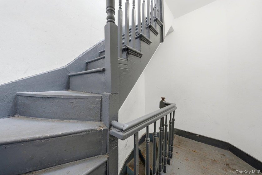 Brick 3-family home in the Grand Concourse featuring three - photo 34