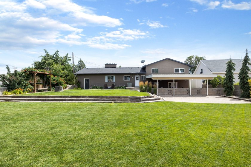Includes parcels  &amp; . Pride of ownership manifests throughout - photo 35