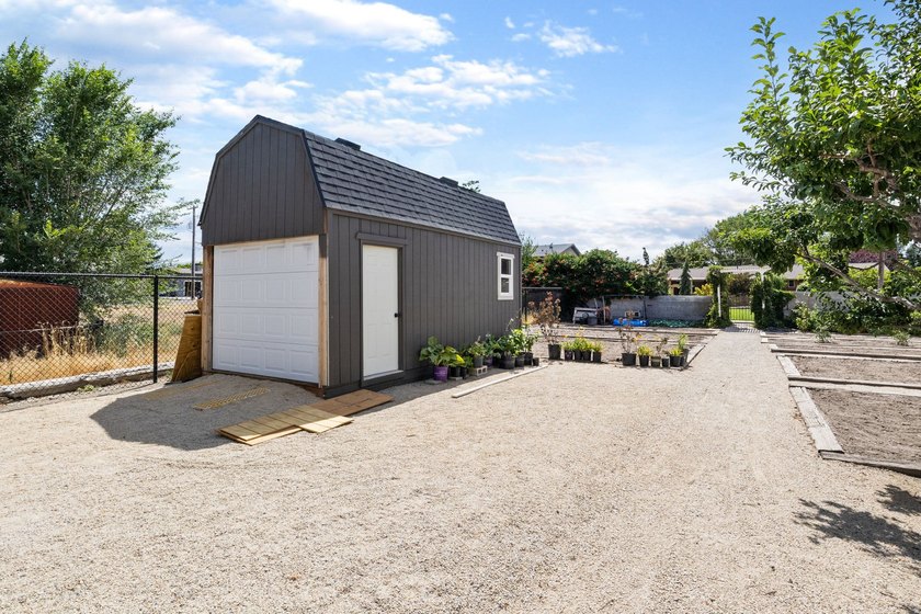 Includes parcels  &amp; . Pride of ownership manifests throughout - photo 40