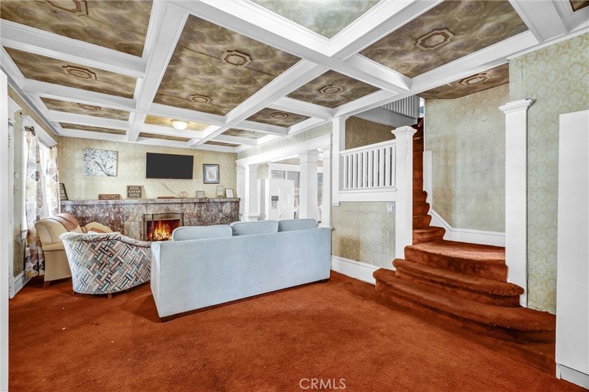 This is a rare opportunity to own a character-filled home with - photo 5