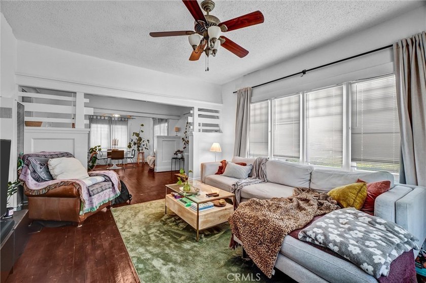 Welcome to this charming turn-of-the-century Craftsman Bungalow - photo 8