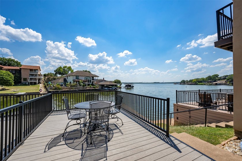 Lake living with a stunning view of Lake Granbury. This 1200 sq - photo 11