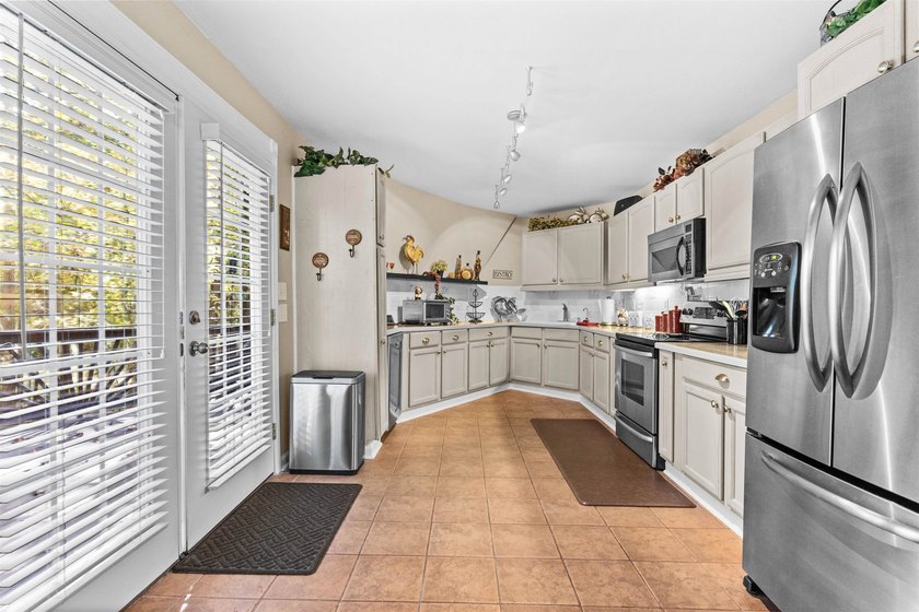 welcome to 1251 white oak dr, one of the most unique lakefront - photo 12