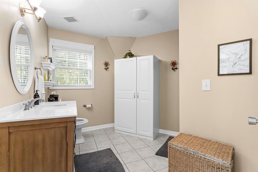 welcome to 1251 white oak dr, one of the most unique lakefront - photo 20