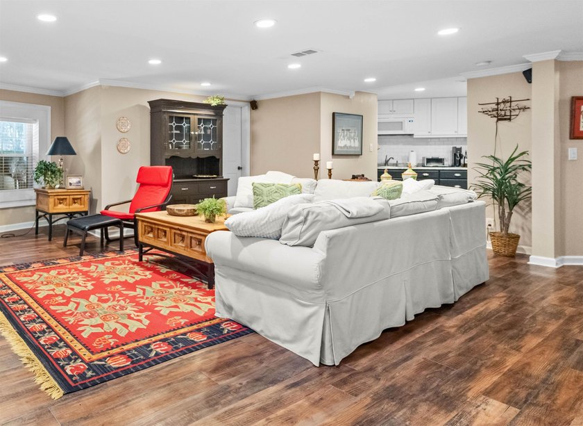 welcome to 1251 white oak dr, one of the most unique lakefront - photo 31