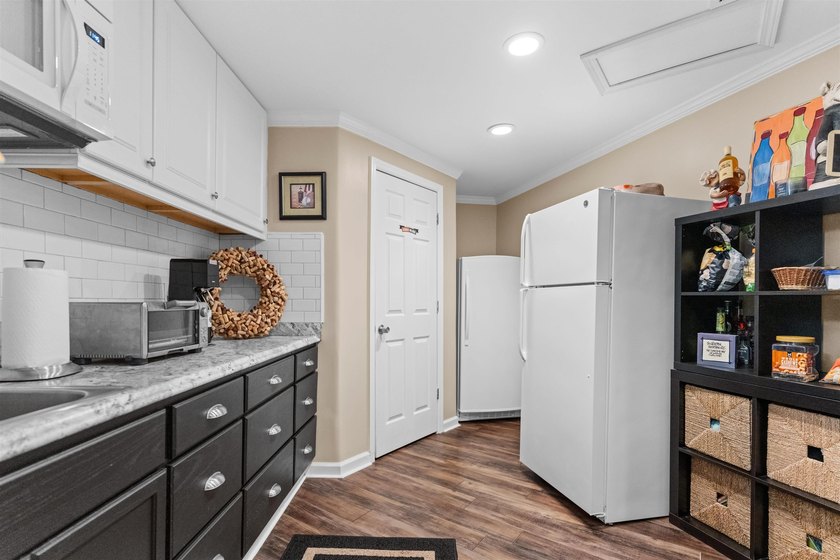 welcome to 1251 white oak dr, one of the most unique lakefront - photo 34