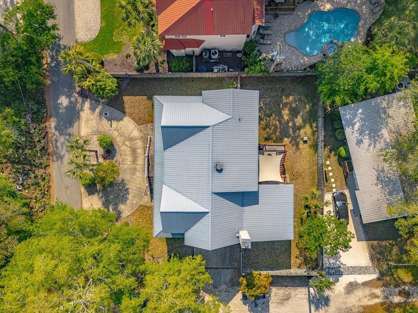 Classic coastal charm meets an unbeatable location in this - photo 42