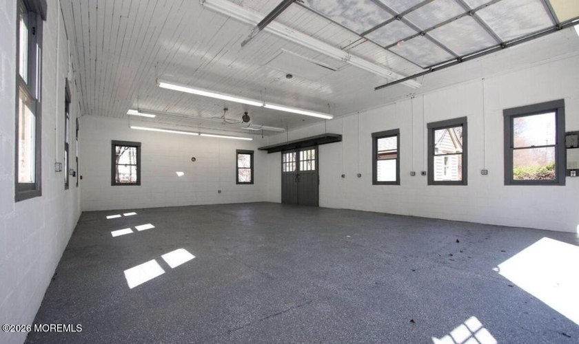 Paradise in Middletown! Once in a lifetime opportunity to own an - photo 5