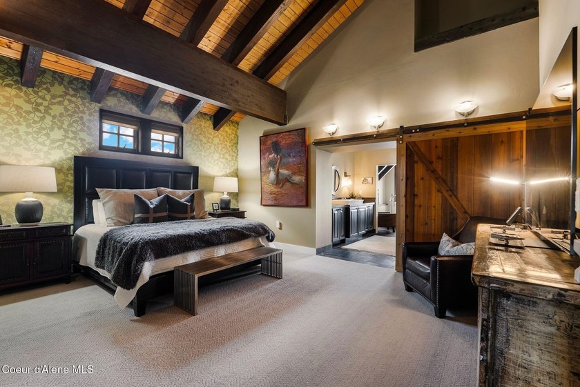 This premier, true ski-in/ski-out residence in the heart of the - photo 27