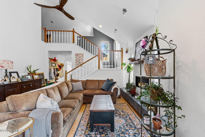 Spacious 4-bedroom, 3-bath end-unit townhome in Avon's Wildridge - photo 3