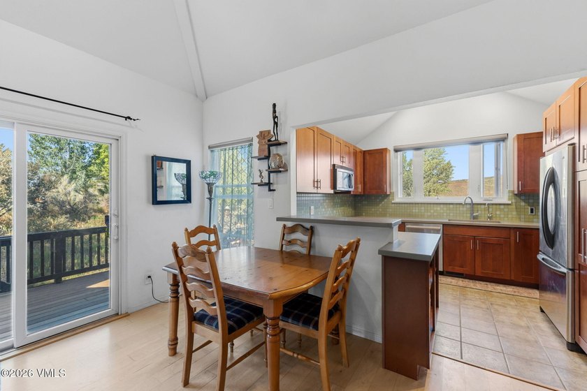 Spacious 4-bedroom, 3-bath end-unit townhome in Avon's Wildridge - photo 4