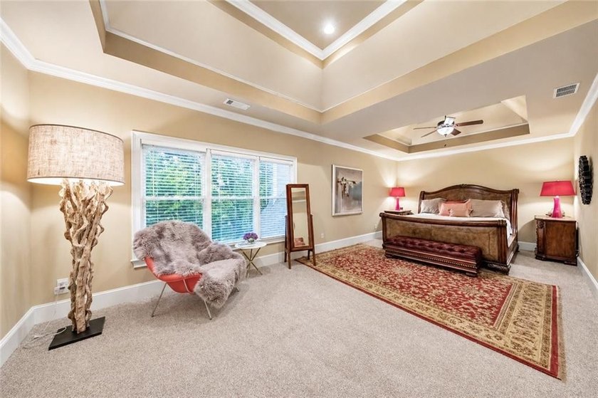 Here it is! The perfect home your family has been looking for - photo 20