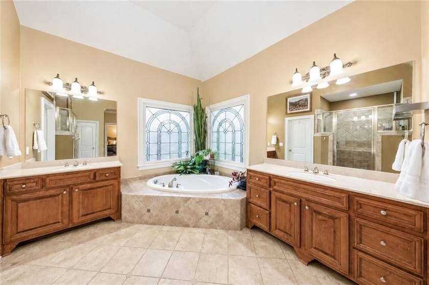Here it is! The perfect home your family has been looking for - photo 21