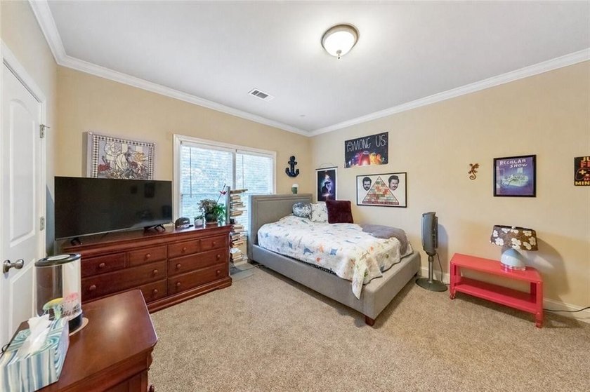Here it is! The perfect home your family has been looking for - photo 25