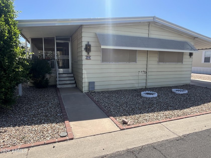 PRICED TO SELL!!! This 2 Bed 2bath home Is located in the - photo 22