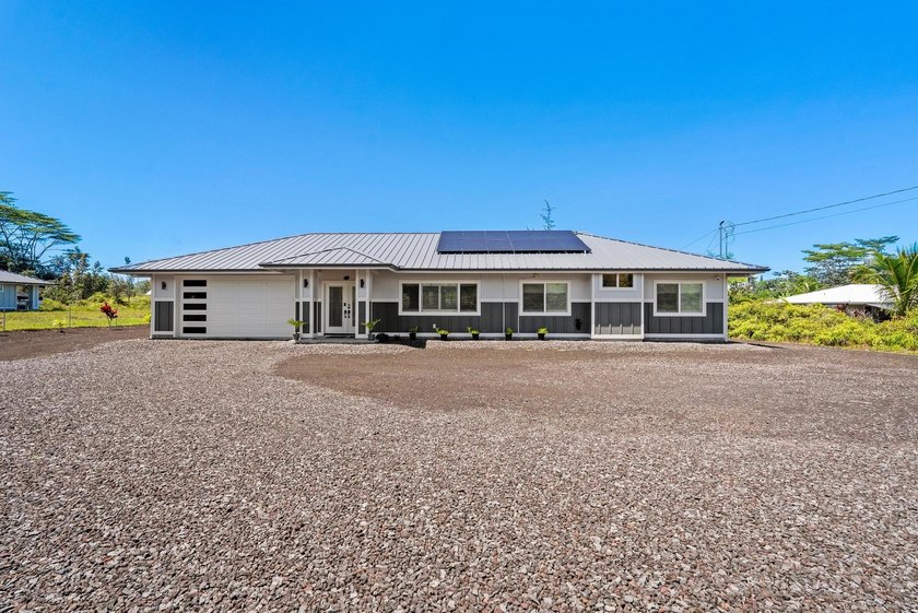 Just a few blocks from the Pacific, this custom 3 bedroom, 2.5 - photo 22