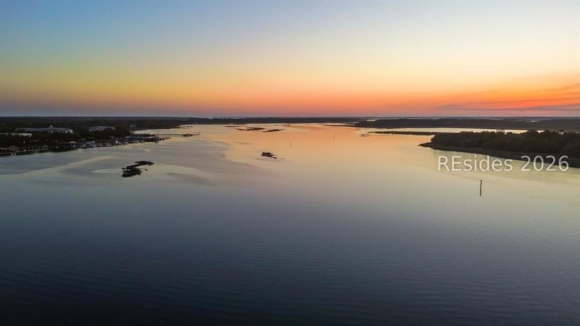Rare Waterfront Villa in Indian Springs. This end-unit villa - photo 24