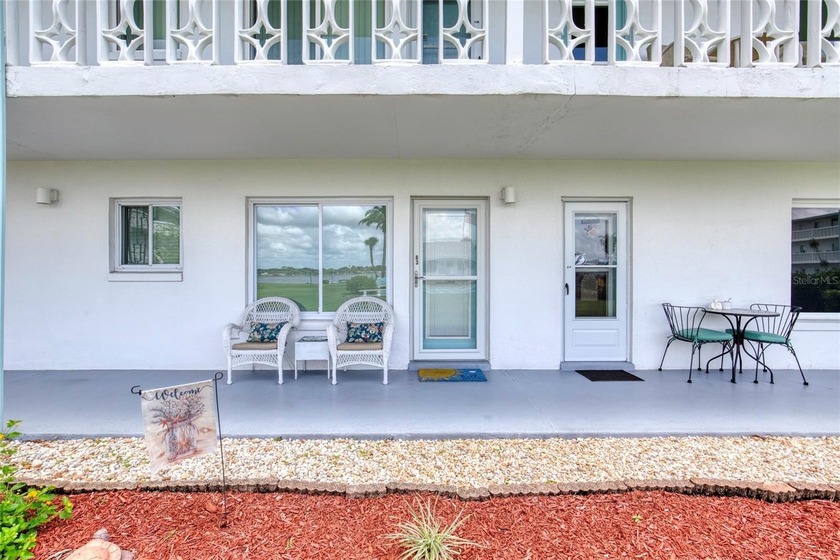 Updated move-in ready, this beautiful condo on the Ormond Beach - photo 2