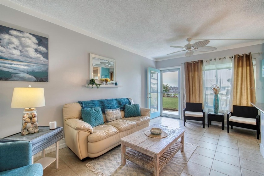 Updated move-in ready, this beautiful condo on the Ormond Beach - photo 7