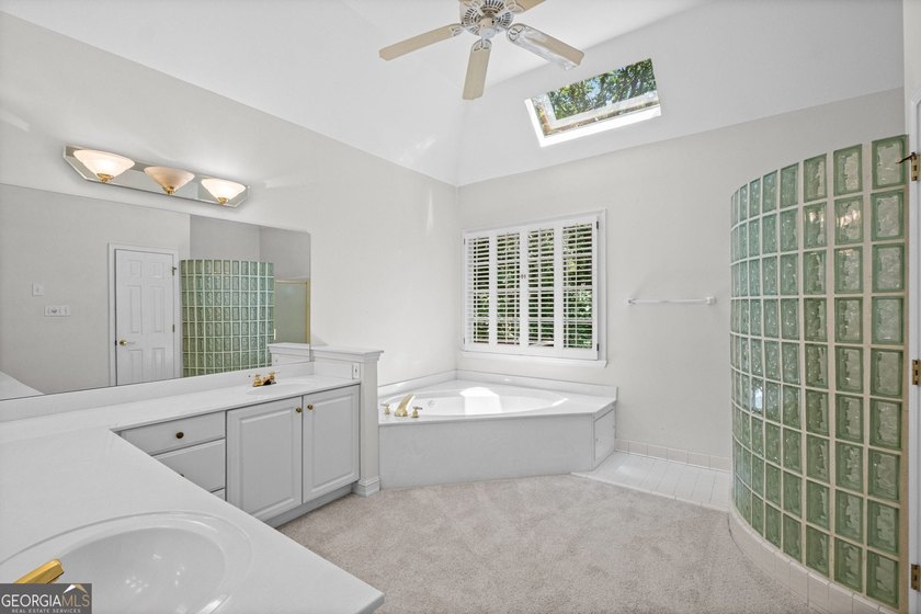 Welcome home to 1605 Amberwood Ct! Nestled on a cul-de-sac in - photo 22