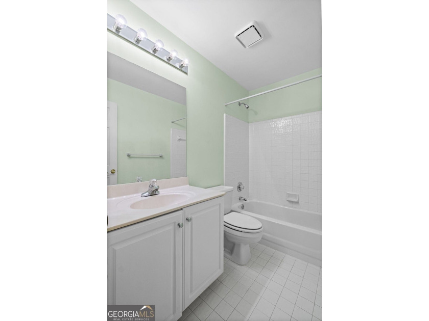 Welcome home to 1605 Amberwood Ct! Nestled on a cul-de-sac in - photo 28