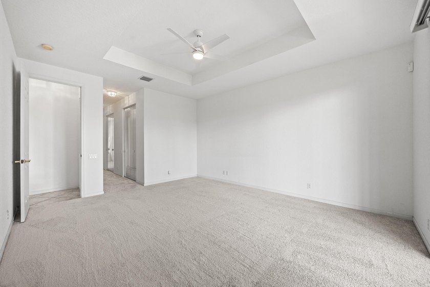 Lake views and sun-filled interiors create a warm, inviting - photo 15