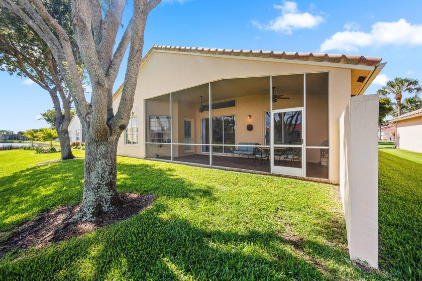 Lake views and sun-filled interiors create a warm, inviting - photo 25