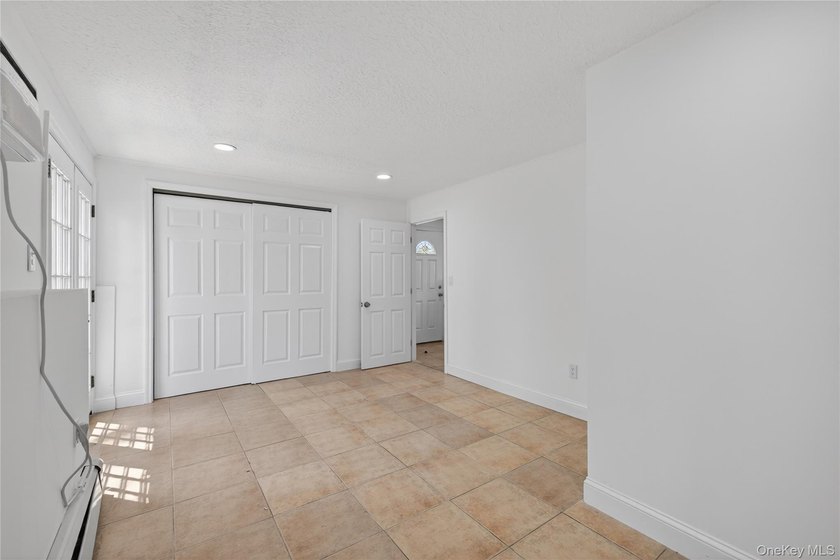 Welcome to this spacious renovated 5-bedroom, 2&amp; half-bathroom - photo 29