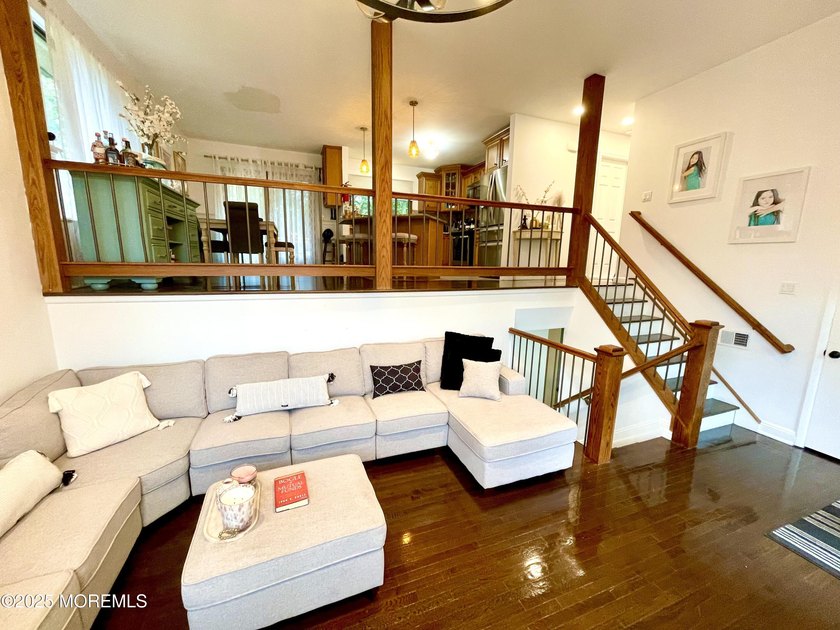 This gorgeous contemporary split level is located on a quiet - photo 6