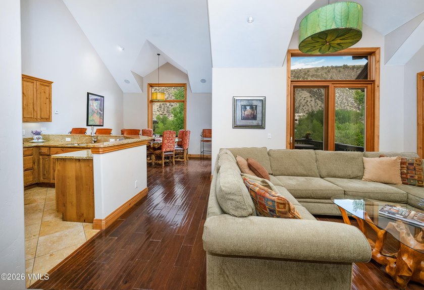 Welcome to this beautifully maintained three bedroom, three bath - photo 2