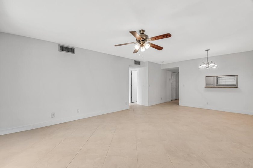 Welcome to this newly renovated, move-in-ready first-floor condo - photo 13
