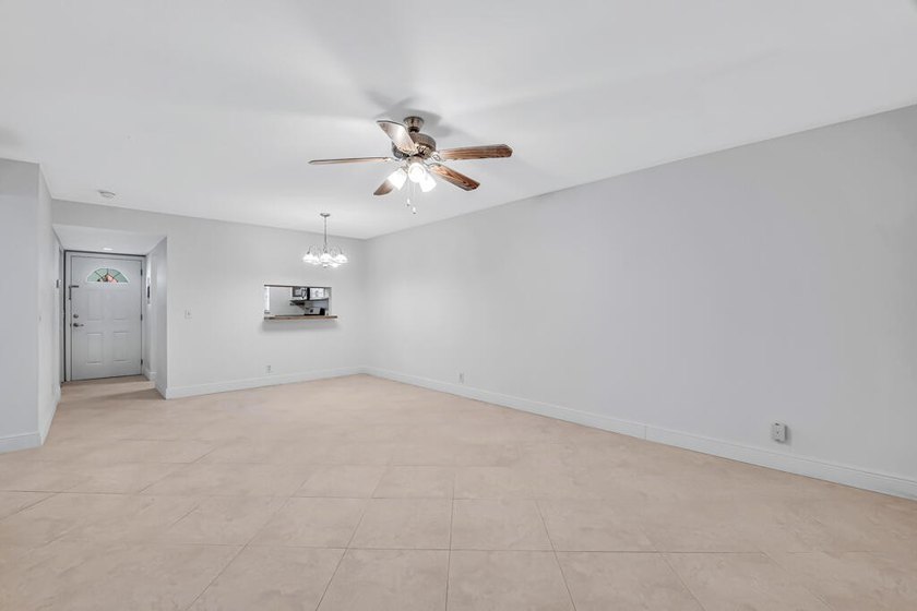 Welcome to this newly renovated, move-in-ready first-floor condo - photo 14