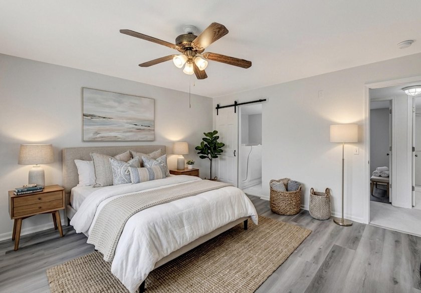 Welcome to this newly renovated, move-in-ready first-floor condo - photo 17