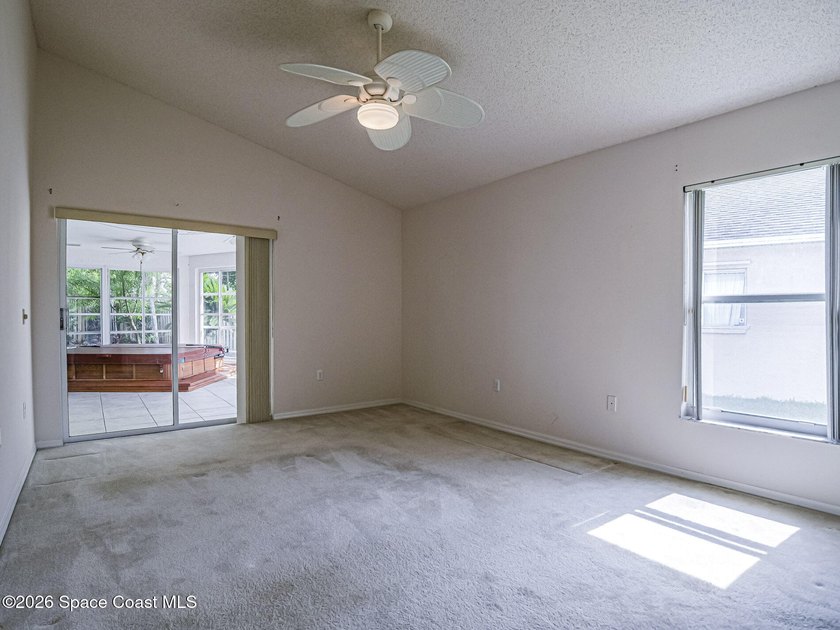 Welcome to this beautifully maintained 3-bedroom, 2-bath home - photo 19