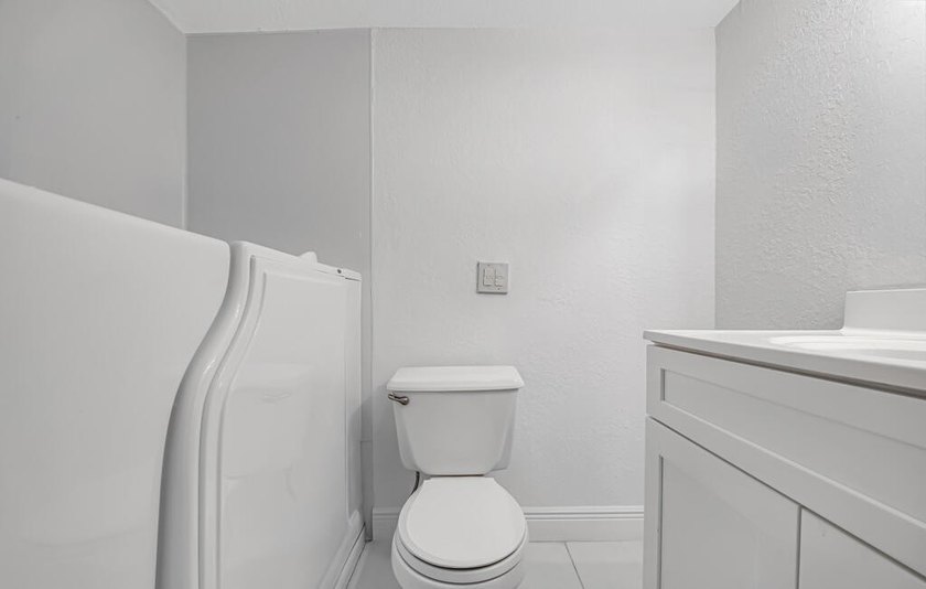 Welcome to this newly renovated, move-in-ready first-floor condo - photo 23
