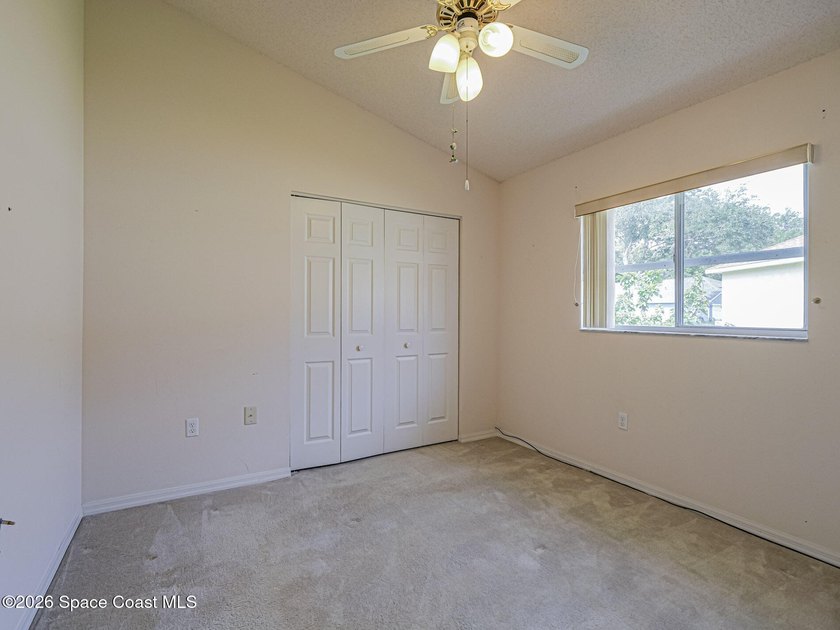 Welcome to this beautifully maintained 3-bedroom, 2-bath home - photo 23