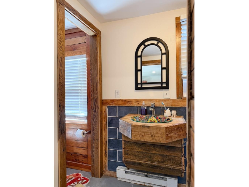 Welcome to this quaint historic beach house located in the heart - photo 50