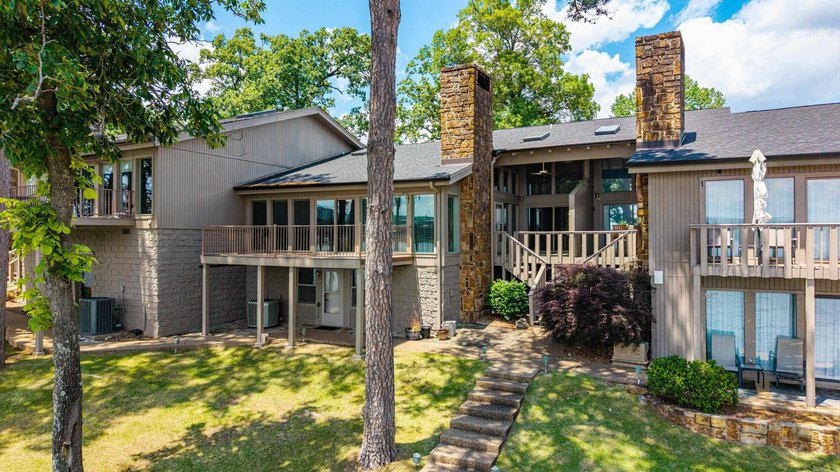 SELLER SAYS bring me an offer! Wonderful location and view !! - photo 6