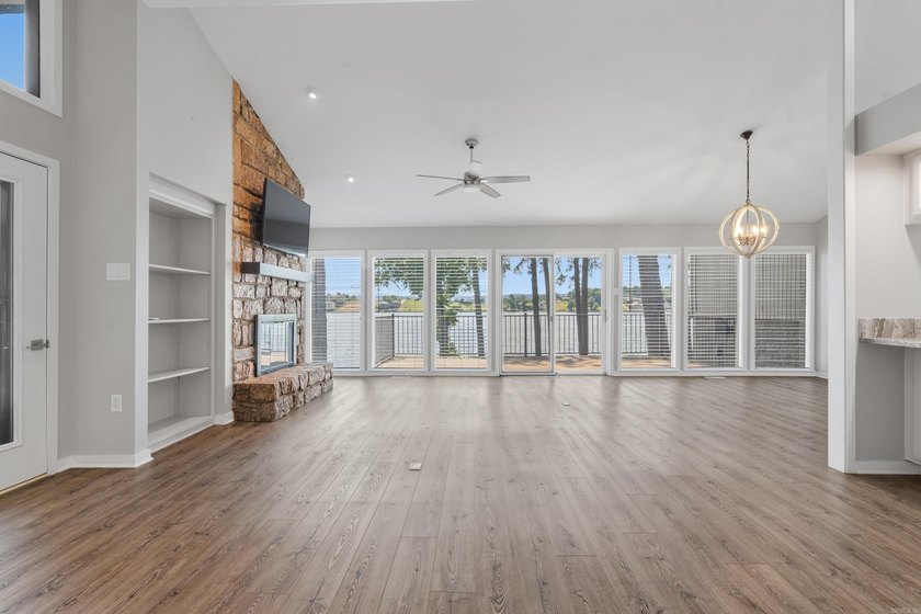 SELLER SAYS bring me an offer! Wonderful location and view !! - photo 10