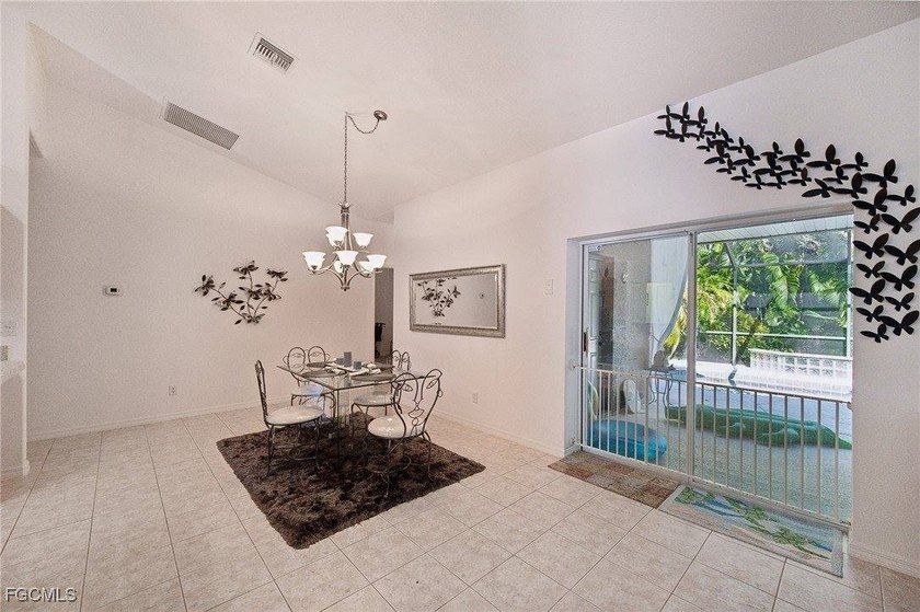 Priced to Sell!! Beautiful 4/2/2 pool home built by Mercedes - photo 14