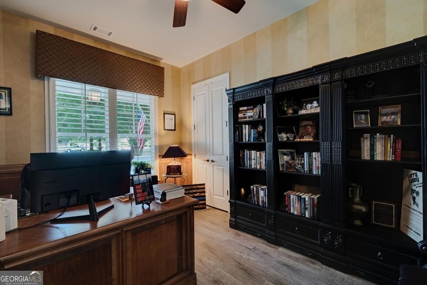 Welcome to 300 Horseshoe Bend, a beautifully maintained home - photo 16